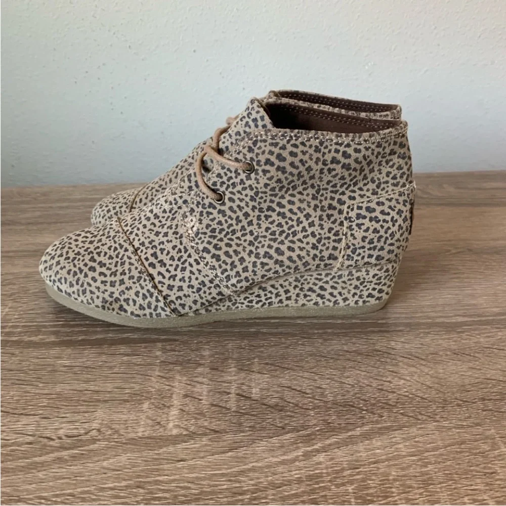 Toms Cheetah Print Booties